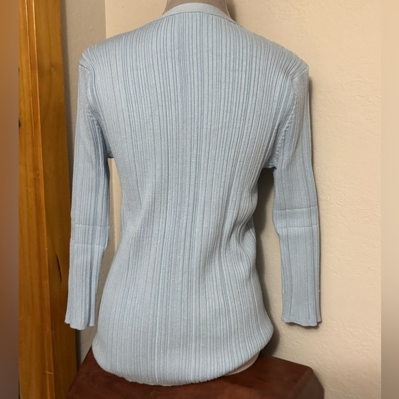 Metric Knit top.  Worn and dry cleaned 2x!   Smoke free home! - Picture 2 of 5